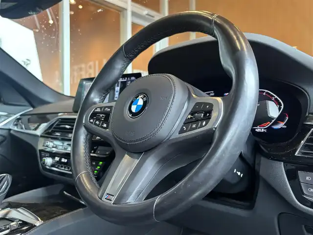 ＢＭＷ ５２３ｄ xDrive Mスピリット 宮城県 2020(令2)年 2.6万km ソフィスト・グレー・ブリリアント・エフェクト ＡＣＣ　/ＬＫＡ　/ＬＣＷ　/ヘッドアップディスプレイ　/ｉＤｒｉｖｅナビ　/フルセグＴＶ　/バックカメラ　/ＡｐｐｌｅＣａｒＰｌａｙ　/黒革シート　/シートヒーター　/パワーシート　/純正１８インチＡＷ　/液晶メーター　/ＥＴＣ２．０　/前後ドライブレコーダー