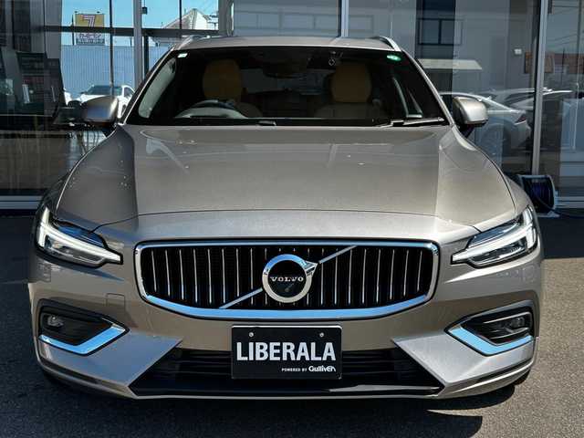ボルボ Ｖ６０ 富山県 2020(令2)年 4.2万km グレー ワンオーナー/HDDナビ/フルセグテレビ/前後ドラレコ/サンルーフ/パワーバックドア/Bluetooth接続/FM/AMラジオ/CD再生/Apple Car Play/アイドリングストップ/ACC/360°カメラ/サンルーフ/D/N席メモリー機能付きパワーシート/D/N席シートヒーター・ベンチレーター/純正19インチAW/harman/kardon/プッシュスタート/ETC/HUD/WAC