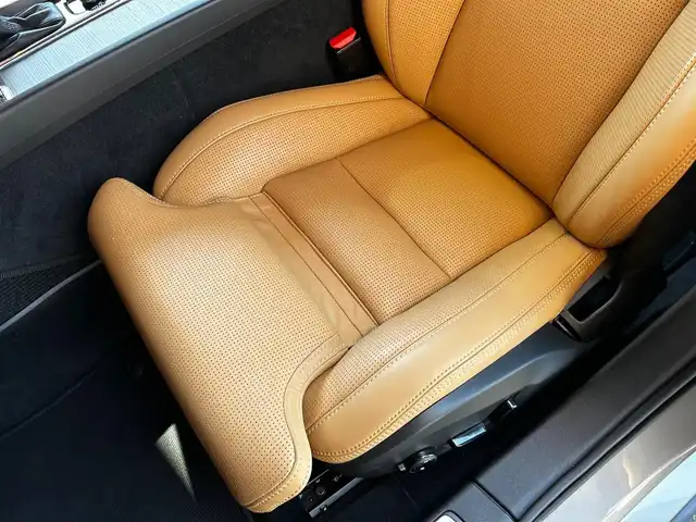 ボルボ Ｖ６０ 富山県 2020(令2)年 4.2万km グレー ワンオーナー/HDDナビ/フルセグテレビ/前後ドラレコ/サンルーフ/パワーバックドア/Bluetooth接続/FM/AMラジオ/CD再生/Apple Car Play/アイドリングストップ/ACC/360°カメラ/サンルーフ/D/N席メモリー機能付きパワーシート/D/N席シートヒーター・ベンチレーター/純正19インチAW/harman/kardon/プッシュスタート/ETC/HUD/WAC