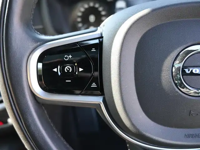 ボルボ Ｖ６０ T5 インスクリプション 千葉県 2020(令2)年 4.2万km ぺブルグレー ワンオーナー/衝突軽減/レーンキーピングエイド/BLIS/クロストラフィックアラート/サンルーフ/レザーシート/前席パワーシート/エアシート/シートヒーター/純正メモリーナビ/地デジTV/【CD再生機能　Bluetooth接続】/【Apple CarPlay　Android Auto対応】/バックカメラ/harman/kardon/ドライブレコーダー/革巻きステアリング/ステアリングスイッチ/ETC（DSRC）/LEDヘッドライト/フォグライト/ウインカーミラー/コーナーセンサー/純正19インチアルミホイル/サイド/カーテンエアバッグ/スマートキー