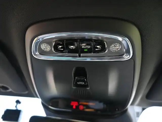 ボルボ Ｖ６０ T5 インスクリプション 千葉県 2020(令2)年 4.2万km ぺブルグレー ワンオーナー/衝突軽減/レーンキーピングエイド/BLIS/クロストラフィックアラート/サンルーフ/レザーシート/前席パワーシート/エアシート/シートヒーター/純正メモリーナビ/地デジTV/【CD再生機能　Bluetooth接続】/【Apple CarPlay　Android Auto対応】/バックカメラ/harman/kardon/ドライブレコーダー/革巻きステアリング/ステアリングスイッチ/ETC（DSRC）/LEDヘッドライト/フォグライト/ウインカーミラー/コーナーセンサー/純正19インチアルミホイル/サイド/カーテンエアバッグ/スマートキー