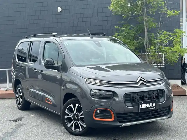 シトロエン シトロエン ベルランゴ ロング シャインブルーHDiXTRパック 滋賀県 2023(令5)年 1.8万km グレー 純正ディスプレイオーディオ/BT/USB/Apple Car Play/Bカメラ/ETC/プッシュスタート/ウィンカーミラー/ACC/LKA/BSM/ルーフレール/XTRパック専用17インチアルミ
