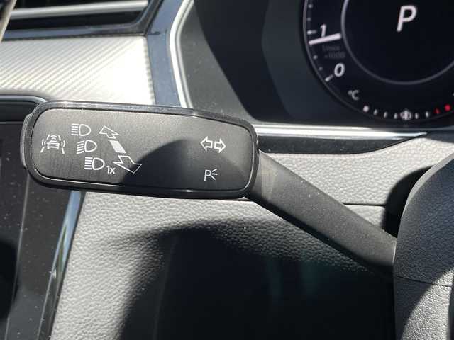 フォルクスワーゲン アルテオン Rライン 4M アドバンス 長野県 2017(平29)年 4.8万km ゴールド サンルーフ　/ＨＵＤ　/黒革　/シートパワー　/シートマッサージャー　/シートヒーター/ＤｉｓｃｏｖｅｒＰｒｏナビ　/３６０°カメラ　/ＴＶ　/ＡＣＣ　/ＢＳＭ　/ＬＥＤヘッドライト　/オートトランク　/コーナーセンサー　/ＥＴC
