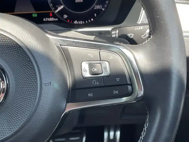 フォルクスワーゲン アルテオン Rライン 4M アドバンス 長野県 2017(平29)年 4.8万km ゴールド サンルーフ　/ＨＵＤ　/黒革　/シートパワー　/シートマッサージャー　/シートヒーター/ＤｉｓｃｏｖｅｒＰｒｏナビ　/３６０°カメラ　/ＴＶ　/ＡＣＣ　/ＢＳＭ　/ＬＥＤヘッドライト　/オートトランク　/コーナーセンサー　/ＥＴC