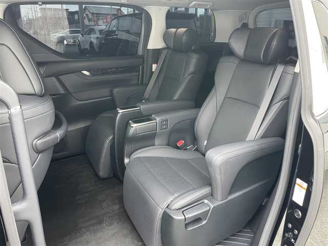 トヨタ アルファード S Cパッケージ 栃木県 2021(令3)年 0.4万km ブラック ワンオーナー/TRDエアロ/デジタルインナーミラー/純正ディスプレイオーディオ/純正フリップダウンモニター/フルセグTV・DVD再生/バックカメラ/BSM/レザーシート・パワーシート/シートヒーター・エアーシート/3眼LEDヘッドライト/両側パワースライドドア/パワーバックドア/レーダークルーズコントロール/ビルトインETC2.0/ドライブレコーダー前後/スマートキー/取扱説明書/保証書/スペアキー１