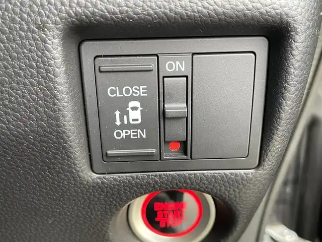 ホンダ Ｎ ＢＯＸ カスタム G L 岡山県 2018(平30)年 11.3万km クリスタルブラックパール (株)IDOMが運営する【じしゃロン岡山店】の自社ローン専用車両になります。こちらは現金またはオートローンご利用時の価格です。自社ローンご希望の方は別途その旨お申付け下さい/スマートキー/プッシュスタート/片側パワースライドドア/ETC/Bluetooth/バックカメラ/純正14インチAW