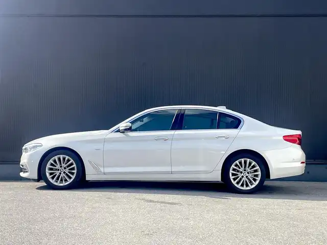 ＢＭＷ ５２３ｄ ラグジュアリー 栃木県 2017(平29)年 5.1万km アルピンホワイトⅢ ACC/HUD/純正ナビ/フルセグ/全方位カメラ/電動リアゲート/ミラー型ETC/オートライト/純正18インチAW
