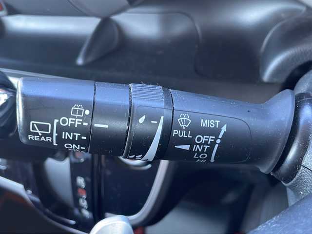 ホンダ Ｎ ＢＯＸ カスタム G ターボSSパッケージ 山口県 2013(平25)年 2.9万km アラバスターシルバーメタリック ターボ車/純正ナビ（VXM-128VS）（ワンセグTV、AM/FM）/バックカメラ/両側パワースライドドア/クルーズコントロール/HIDオートライト/純正１５インチアルミホイール/横滑り防止装置/Wエアバック