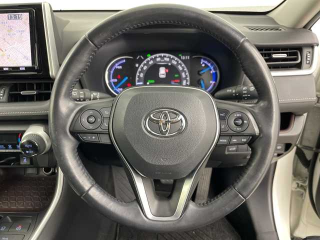 トヨタ ＲＡＶ４ ハイブリットG 道央・札幌 2019(平31)年 3.3万km ホワイトパールクリスタルシャイン ・ワンオーナー/・4WD/・モデリスタフルエアロ/・純正ナビ&CD&DVD&SD&BT&TV/・バックカメラ/・パワーバックドア/・トヨタセーフティセンス/・レーダークルーズコントロール/・ブラインドスポットモニター/・レザーシート/・運転席メモリー機能付きパワーシート/・前席シートヒーター/・ステアリングヒーター/・ビルトインETC/・社外ミラー型ドライブレコーダー/・LEDヘッドライト/・純正18インチAW