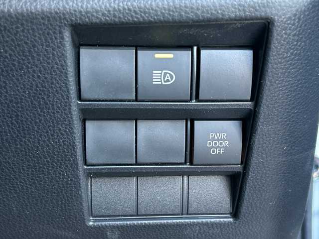 トヨタ ヴォクシー S－Z 埼玉県 2023(令5)年 3.8万km ホワイトパールクリスタルシャイン 純正ナビ　/フルセグ/DVD/CD/BT/HDMI/バックカメラ　/ビルトインＥＴＣ2.0/前後ドライブレコーダー　/両側パワースライドドア　/前席シートヒーター　/ＡＣＣ　/オートライト/オートハイビーム　/横滑り防止/ステアリングスイッチ/電動パーキング/オートホールド　/ＢＳＭ　/クリアランスソナー/アドバンスドライブ　/LDA/PCS/PDA/PCTA/PKSB/RSA/LCA/FCTA/保証書　/取扱説明書