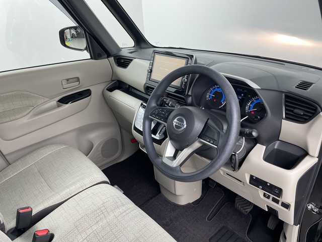 日産 ルークス X 埼玉県 2021(令3)年 3.2万km ブラック 純正ナビ/アラウンドビューモニター/フルセグテレビ/衝突被害軽減ブレーキ/クリアランスソナー/サーキュレーター/プッシュスタート/ドライブレコーダー/ビルトインETC/片側パワースライドドア