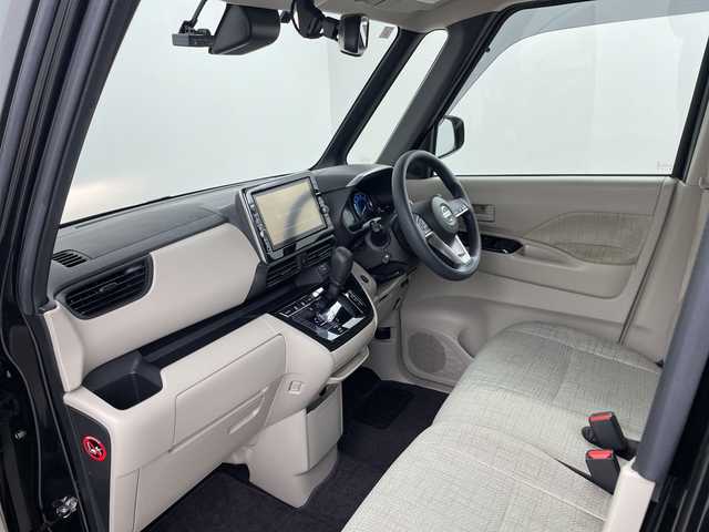 日産 ルークス X 埼玉県 2021(令3)年 3.2万km ブラック 純正ナビ/アラウンドビューモニター/フルセグテレビ/衝突被害軽減ブレーキ/クリアランスソナー/サーキュレーター/プッシュスタート/ドライブレコーダー/ビルトインETC/片側パワースライドドア