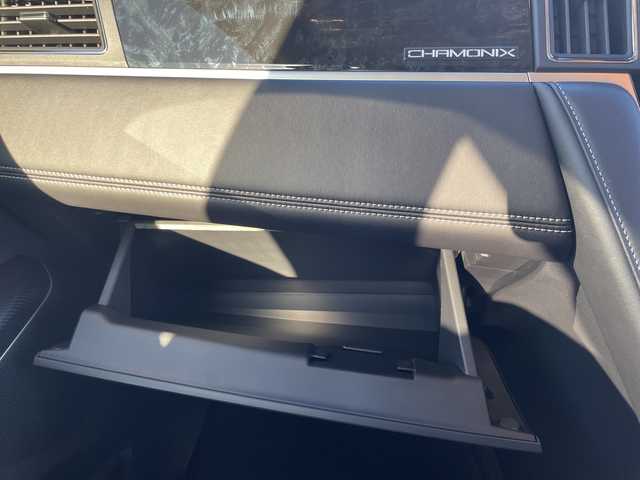 三菱 デリカＤ：５ シャモニー 石川県 2025(令7)年 0.1千km 黒Ⅱ 登録未使用車/禁煙車/4WD/e-Assist/アラウンドビューモニター/両側パワースライドドア/パワーバックドア/レーダークルーズコントロール/LEDオートライト/オートマチックハイビーム/ハーフレザーシート/前席シートヒーター/純正18インチアルミホイール/パドルシフト/アイドリングストップ/ステアリングヒーター/スペアキー/スマートキー