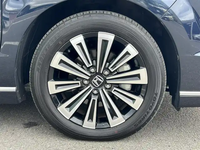 ホンダ ステップワゴン スパーダ eHEV プレミアムライン 和歌山県 2023(令5)年 3.7万km ミッドナイトブルービームM 純正ナビ/フルセグTV/(AM/FM/CD/DVD/USB/Bluetooth)/全方位カメラ/衝突軽減ブレーキ/横滑り防止機能/レーダークルコン/コーナーセンサー/減速セレクター/両側パワースライドドア/シートヒーター/LEDヘッドライト/オートライト/オートマチックハイビーム/アダプティブドライビングビーム/パワーバックドア/2列目オットマン/純正AW