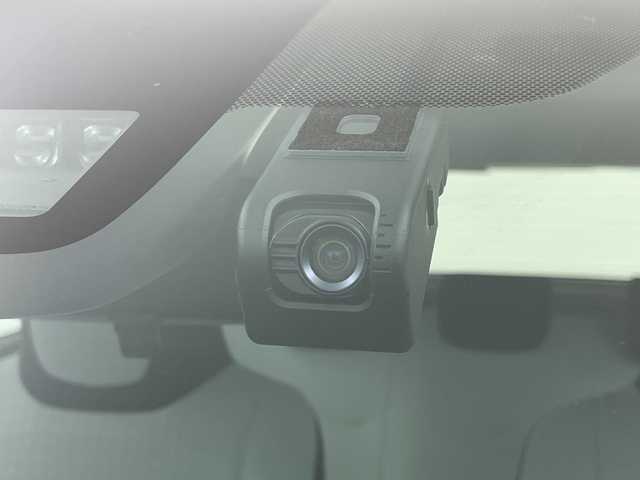 トヨタ アクア L 岐阜県 2020(令2)年 4.6万km スーパーホワイトⅡ トヨタセーフティセンス/プリクラッシュセーフティ/レーンディパーチャーアラート/オートハイビーム/純正SDナビ/ワンセグ/BT/CD/ビルトインETC/純正ドライブレコーダー/純正フロアマット/ドアバイザー