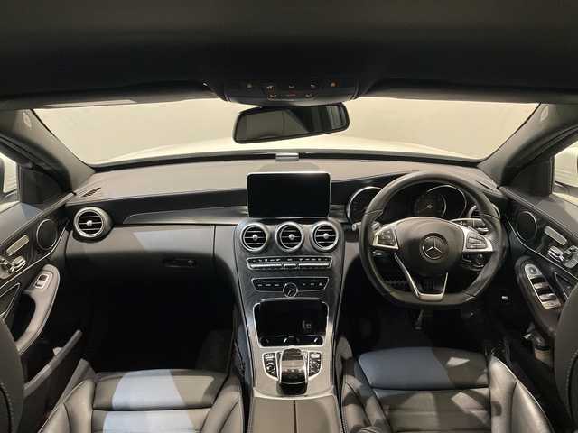 メルセデス・ベンツ Ｃ２００ 4マチック SW スポーツ本革 新潟県 2018(平30)年 4.1万km ダイヤモンドホワイト オプション装備/レーダーセーフティパッケージ/・アクティブブレーキアシスト（歩行者検知機能付）/・リアCPA（被害軽減ブレーキ付後方衝突軽減システム）/・PRE-SAFE/・アクティブレーンキーピングアシスト/・アクティブブラインドスポットアシスト/・ディスタンスパイロットディストロニック/・ステアリングパイロット/・チャイルドセーフティシートセンサー（助手席）/標準装備/純正ナビ（フルセグTV、CD、ミュージックサーバー、Bluetooth、USB）/バックカメラ/LEDヘッドライト、LEDリヤコンビネーションランプ/純正１８インチアルミ/本革シート/シートヒーター/パワーシート/アンビエントライト/純正フロアマット