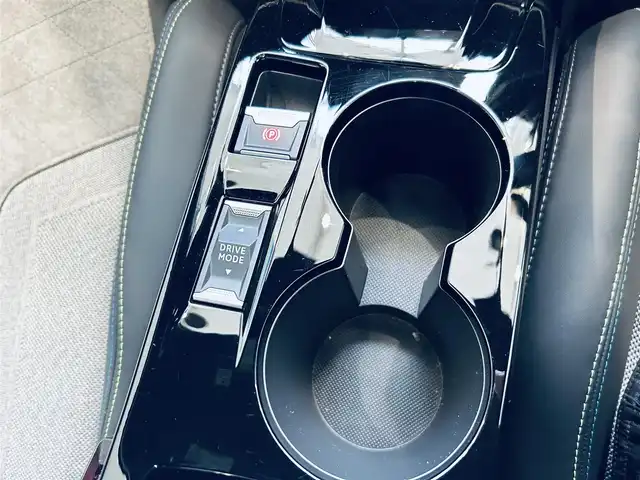 プジョー プジョー ２０８ GT 大阪府 2021(令3)年 0.8万km ペルラネラブラック ワンオーナー/ガラスルーフ/ACC/純正ナビ/TV/バックカメラ/applecarplay/純正17インチAW/LEDヘッドライト/ワイヤレス充電/ブラインドスポット/クリアランスソナー/ハーフ革/シートヒーター