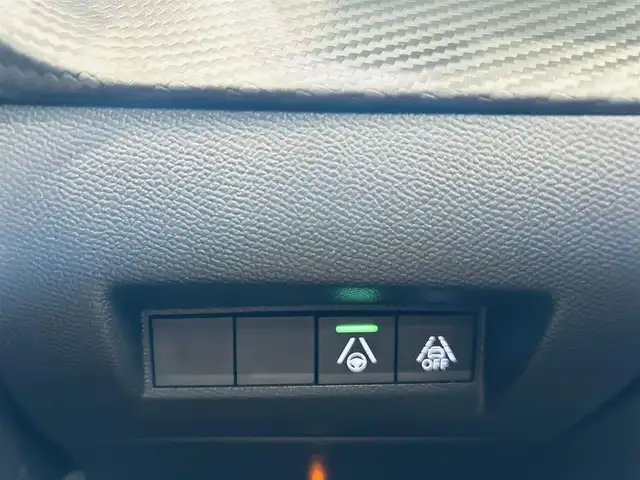 プジョー プジョー ２０８ GT 大阪府 2021(令3)年 0.8万km ペルラネラブラック ワンオーナー/ガラスルーフ/ACC/純正ナビ/TV/バックカメラ/applecarplay/純正17インチAW/LEDヘッドライト/ワイヤレス充電/ブラインドスポット/クリアランスソナー/ハーフ革/シートヒーター