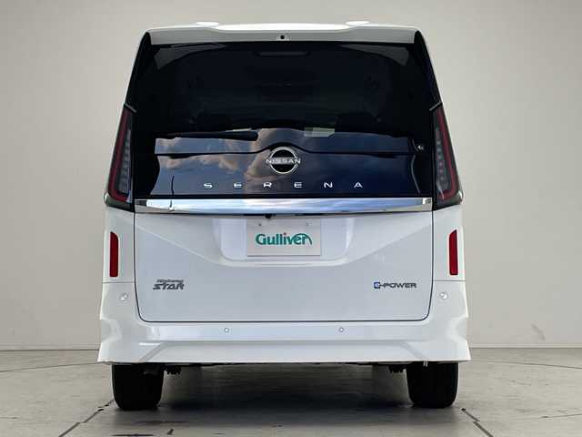 日産 セレナ e－パワー ハイウェイスター V 愛知県 2023(令5)年 3.1万km プリズムホワイト プロパイロット/純正12.3型ディスプレイオーディオナビ/フリップダウンモニター/全方位カメラ/両側パワースライドドア/ハンズフリースライドドア/コーナーセンサー/純正アルミホイール/ETC2.0/LEDヘッドライト/インテリジェントミラー/リアオートエアコン/レーンキープアシスト/オートマチックハイビーム/ワイヤレス充電機/ドライブレコーダー/衝突軽減システム/フルセグ/Bluetooth/ステアリングスイッチ/スマートキー/プッシュスタート