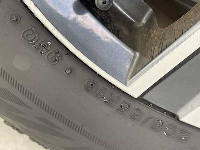 日産 セレナ e－パワー ハイウェイスター V 愛知県 2023(令5)年 3.1万km プリズムホワイト プロパイロット/純正12.3型ディスプレイオーディオナビ/フリップダウンモニター/全方位カメラ/両側パワースライドドア/ハンズフリースライドドア/コーナーセンサー/純正アルミホイール/ETC2.0/LEDヘッドライト/インテリジェントミラー/リアオートエアコン/レーンキープアシスト/オートマチックハイビーム/ワイヤレス充電機/ドライブレコーダー/衝突軽減システム/フルセグ/Bluetooth/ステアリングスイッチ/スマートキー/プッシュスタート