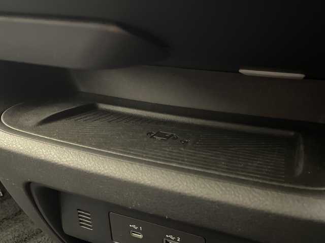 日産 セレナ e－パワー ハイウェイスター V 愛知県 2023(令5)年 3.1万km プリズムホワイト プロパイロット/純正12.3型ディスプレイオーディオナビ/フリップダウンモニター/全方位カメラ/両側パワースライドドア/ハンズフリースライドドア/コーナーセンサー/純正アルミホイール/ETC2.0/LEDヘッドライト/インテリジェントミラー/リアオートエアコン/レーンキープアシスト/オートマチックハイビーム/ワイヤレス充電機/ドライブレコーダー/衝突軽減システム/フルセグ/Bluetooth/ステアリングスイッチ/スマートキー/プッシュスタート