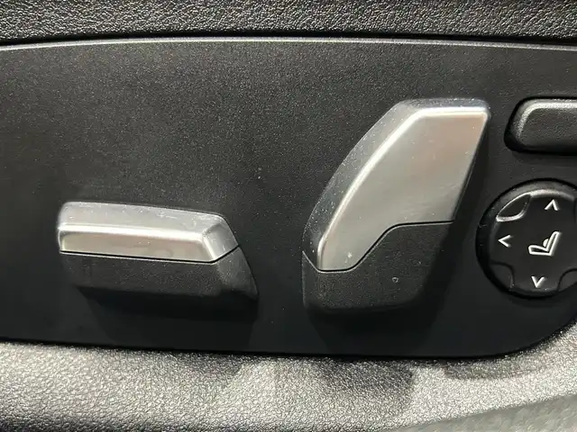 ＢＭＷ ５２３ｄ xDrive Mスピリット 道央・札幌 2019(令1)年 5.1万km アルピンホワイトⅢ アドバンスパッケージ/　・コンフォートアクセス/　・オートマチックトランクリッド/　・アダプティブLEDヘッドライト/　・パーキングアシストプラス/　・電動フロントシート/　・アンビエントライト/ハイラインパッケージ/　・ダコタレザーシート/　・シートヒーター/　・ランバーサポート/ドライビングアシストプラス/ヘッドアップディスプレイ/純正HDDナビ/フルセグTV/360°カメラ/HiFiスピーカー