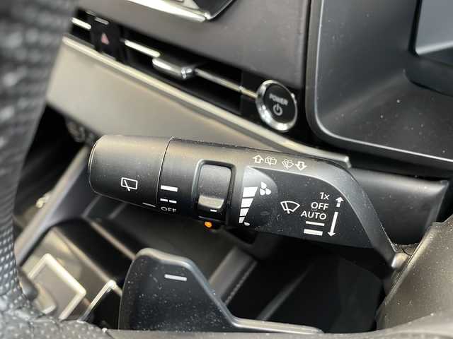 三菱 アウトランダー ＰＨＥＶ ブラックエディション 愛知県 2023(令5)年 3万km ブラックダイヤモンド マイプロパイロット/衝突軽減システム/純正9型ディズプレイオーディオ　ナビあり/全方位カメラ/クルーズコントロール/フルセグ/Bluetooth/バックカメラ/電動リアゲート/パワーシート/コーナーセンサー/純正アルミホイール/ルーフレール/ETC2.0/ブラインドスポットモニター/ステアリングヒーター/LEDヘッドライト/パドルシフト/インテリジェントミラー　ALPINE/ドライブレコーダー　ALPINE/置くだけ充電機/ステアリングスイッチ/スマートキー/プッシュスタート