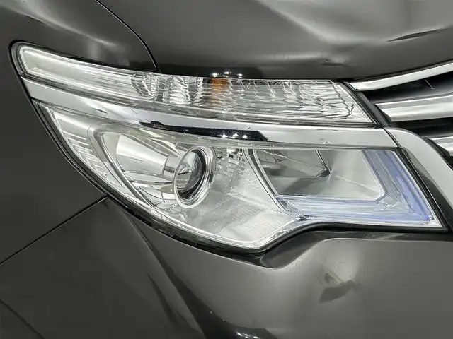 日産 セレナ ハイウェイS G S HV Aセーフ 群馬県 2015(平27)年 7.8万km タイガーアイブラウン 純正８インチナビ　アラウンドビューモニター　エマージェンシーブレーキ　クルーズコントロール　両側パワースライドドア　車線逸脱警報　コーナーセンサー　ＬＥＤヘッドライト　オートライト　ＥＴＣ　禁煙車