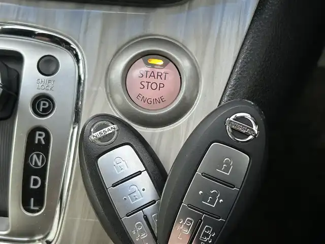 日産 セレナ ハイウェイS G S HV Aセーフ 群馬県 2015(平27)年 7.8万km タイガーアイブラウン 純正８インチナビ　アラウンドビューモニター　エマージェンシーブレーキ　クルーズコントロール　両側パワースライドドア　車線逸脱警報　コーナーセンサー　ＬＥＤヘッドライト　オートライト　ＥＴＣ　禁煙車
