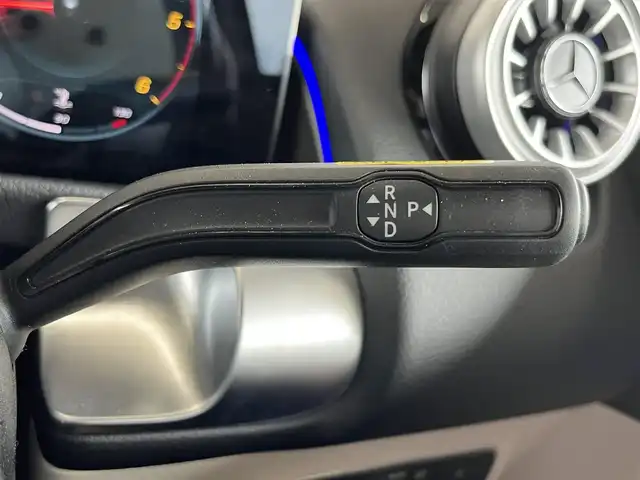 メルセデス・ベンツ Ｍ・ベンツ ＧＬＢ２００ｄ 山形県 2021(令3)年 3.5万km 白 ・純正ナビ/・Bluetooth/USB/フルセグ/・360°カメラ/・ダウンヒルアシスト/・パノラマサンルーフ/・アダプティブクルーズコントロール/・レーンキープアシスト/・ブラインドスポットモニター/・レーンチェンジアシスト/・パーキングセンサー/・シートヒーター/・パワーシート/・アンビエントライト/・パドルシフト/・純正ドラレコ前後/・オートライト/・ETC/・パワーリアゲート/・フットオープナー/・ワイヤレスチャージ/・ベージュレザーシート