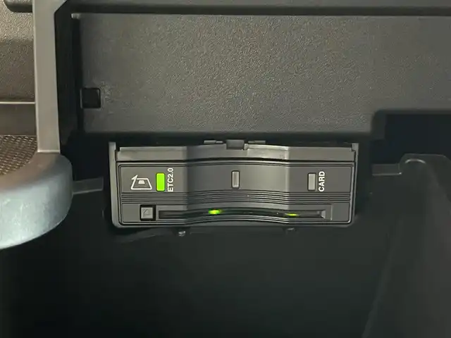 メルセデス・ベンツ Ｍ・ベンツ ＧＬＢ２００ｄ 山形県 2021(令3)年 3.5万km 白 ・純正ナビ/・Bluetooth/USB/フルセグ/・360°カメラ/・ダウンヒルアシスト/・パノラマサンルーフ/・アダプティブクルーズコントロール/・レーンキープアシスト/・ブラインドスポットモニター/・レーンチェンジアシスト/・パーキングセンサー/・シートヒーター/・パワーシート/・アンビエントライト/・パドルシフト/・純正ドラレコ前後/・オートライト/・ETC/・パワーリアゲート/・フットオープナー/・ワイヤレスチャージ/・ベージュレザーシート