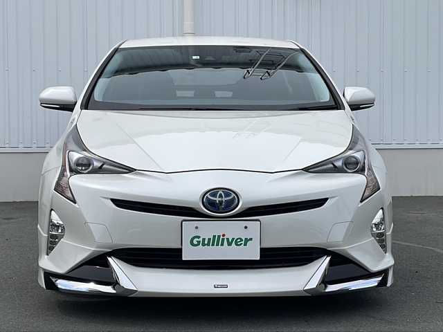 トヨタ プリウス S ツーリングセレクション 三重県 2016(平28)年 4.5万km ホワイトパールクリスタルシャイン 純正9型ナビ/衝突軽減/車線抑制/追従走行/モデリスタエアロ/バックカメラ/シートヒーター(D+N席)/社外ETC/ステアリングスイッチ/オートライト/LEDヘッドライト/フォグライト/禁煙車