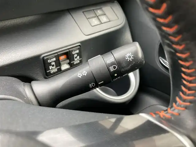トヨタ シエンタ G クエロ 鳥取県 2018(平30)年 4.7万km ホワイトパールクリスタルシャイン 純正ナビ/フルセグ/CD/DVD/BT/バックカメラ・ETC/トヨタセーフティセンス/レーンキープアシスト/両側パワースライドドア/ハーフレザーシート/LEDヘットライト/オートハイビーム/プッシュエンジンスタート/アイドリングストップ/純正フロアマット/ドアバイザー