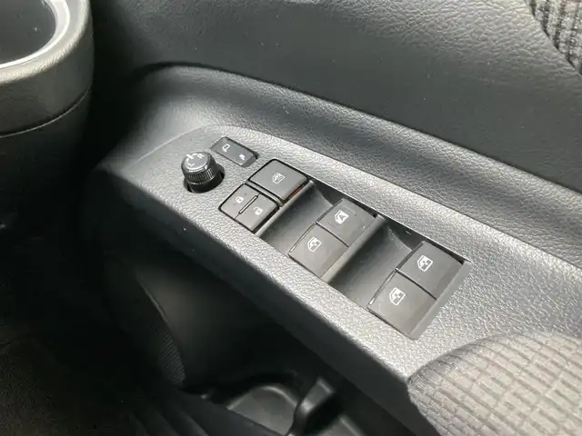 トヨタ シエンタ G クエロ 鳥取県 2018(平30)年 4.7万km ホワイトパールクリスタルシャイン 純正ナビ/フルセグ/CD/DVD/BT/バックカメラ・ETC/トヨタセーフティセンス/レーンキープアシスト/両側パワースライドドア/ハーフレザーシート/LEDヘットライト/オートハイビーム/プッシュエンジンスタート/アイドリングストップ/純正フロアマット/ドアバイザー