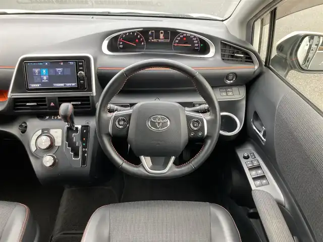 トヨタ シエンタ G クエロ 鳥取県 2018(平30)年 4.7万km ホワイトパールクリスタルシャイン 純正ナビ/フルセグ/CD/DVD/BT/バックカメラ・ETC/トヨタセーフティセンス/レーンキープアシスト/両側パワースライドドア/ハーフレザーシート/LEDヘットライト/オートハイビーム/プッシュエンジンスタート/アイドリングストップ/純正フロアマット/ドアバイザー