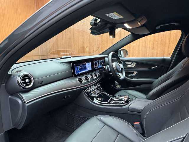 メルセデス・ベンツ Ｍ・ベンツ Ｅ２００ アバンギャルド AMGライン 千葉県 2019(令1)年 0.6万km セレナイトグレー エクスクルーシブＰＫＧ　/黒革シート　/Ｂｕｒｍｅｓｔｅｒサウンド　/ＨＵＤ　/ナビ　/ＴＶ　/Ｂｌｕｅｔｏｏｔｈ接続　/３６０°シートＨ　/電動シート　/電動トランク　/オートハイビーム　/衝突軽減Ｂ　/ＢＳＭ　/ＬＫＡ