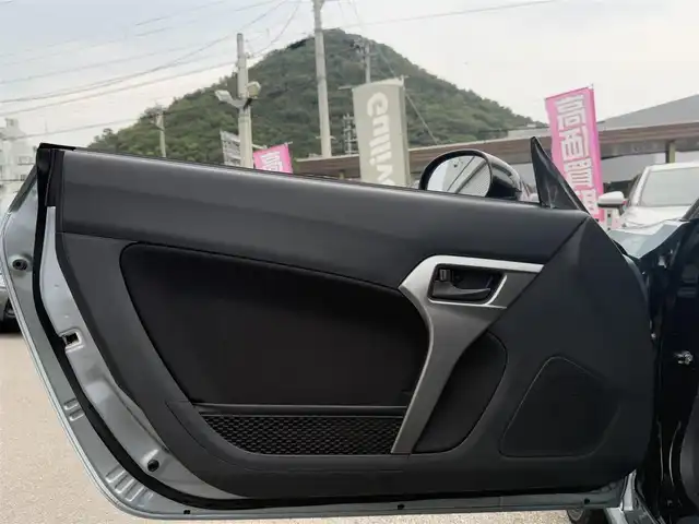 ダイハツ コペン ローブ 香川県 2014(平26)年 2.9万km リキッドシルバーM ワンオーナー/バックカメラ/アイドリングストップ/前席シートヒーター/バックドアイージークローザー/MTモード付AT/横滑り防止装置/盗難防止装置/LEDヘッドライト/前方ドライブレコーダー/社外ETC/純正16インチアルミ/保証書/取扱説明書