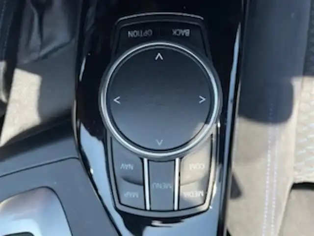 ＢＭＷ １１８ｄ Mスポーツ 宮崎県 2017(平29)年 3.7万km 白 純正HDDナビ/・DVD/・AM FM/・Bluetooth/・USB/バックカメラ/・コーナーセンサー/Mスポーツ専用シート/アイドリングストップ/クルーズコントロール/プッシュスタート/ETC/LEDヘッドライト/・オートライト/純正17インチアルミホイール