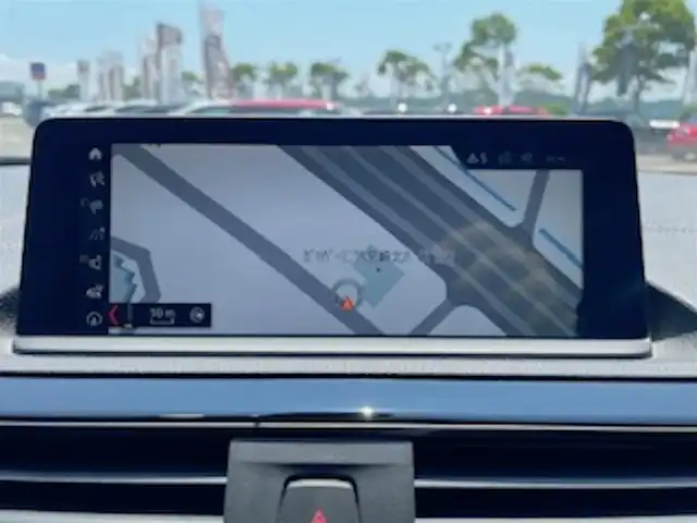 ＢＭＷ １１８ｄ Mスポーツ 宮崎県 2017(平29)年 3.7万km 白 純正HDDナビ/・DVD/・AM FM/・Bluetooth/・USB/バックカメラ/・コーナーセンサー/Mスポーツ専用シート/アイドリングストップ/クルーズコントロール/プッシュスタート/ETC/LEDヘッドライト/・オートライト/純正17インチアルミホイール