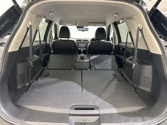 日産 エクストレイル 20Xi 愛媛県 2020(令2)年 3.4万km ダイヤモンドブラック ・９型ナビ/（フルセグＴＶ・ＢＴ・ＣＤ・ＤＶＤ・ＳＤ・ＦＭ・ＡＭ・ＵＳＢ）/・全方位カメラ　/・前後ドラレコ　/・ＥＴＣ　/・全席シートヒーター　/・プロパイロット　/・衝突軽減ブレーキ　/・レーダークルーズコントロール/・パワーバックドア/・スマートキー