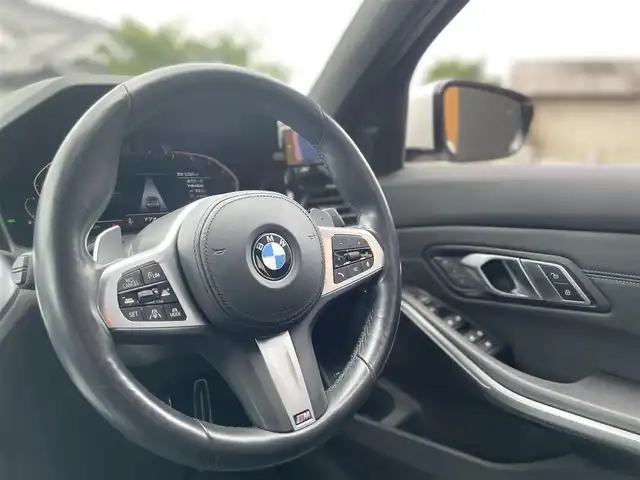 ＢＭＷ ＢＭＷ ３２０ｉ Mスポーツ 栃木県 2019(令1)年 5.4万km アルピンホワイトⅢ ヘッドアップディスプレイ/ワイヤレスチャージ /ジェスチャーコントロール/アンビエントライト /パワートランクリッド/インテリジェントセーフティ/コンフォートアクセス/ACC/レーンキープアシスト/ブラインドスポット /パークディスタンスコントロール/ナビ/全方位カメラ/ETC/ハーフレザー /パワーシート /シートヒーター /LEDヘッドライト/オートライト/オートハイビーム /ドライブレコーダー