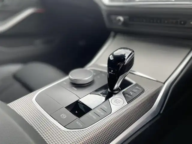 ＢＭＷ ＢＭＷ ３２０ｉ Mスポーツ 栃木県 2019(令1)年 5.4万km アルピンホワイトⅢ ヘッドアップディスプレイ/ワイヤレスチャージ /ジェスチャーコントロール/アンビエントライト /パワートランクリッド/インテリジェントセーフティ/コンフォートアクセス/ACC/レーンキープアシスト/ブラインドスポット /パークディスタンスコントロール/ナビ/全方位カメラ/ETC/ハーフレザー /パワーシート /シートヒーター /LEDヘッドライト/オートライト/オートハイビーム /ドライブレコーダー