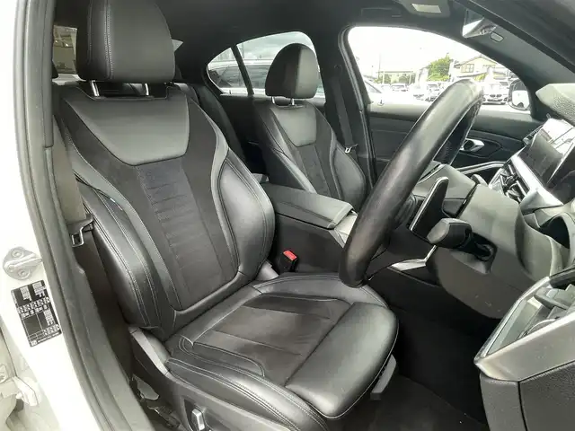 ＢＭＷ ＢＭＷ ３２０ｉ Mスポーツ 栃木県 2019(令1)年 5.4万km アルピンホワイトⅢ ヘッドアップディスプレイ/ワイヤレスチャージ /ジェスチャーコントロール/アンビエントライト /パワートランクリッド/インテリジェントセーフティ/コンフォートアクセス/ACC/レーンキープアシスト/ブラインドスポット /パークディスタンスコントロール/ナビ/全方位カメラ/ETC/ハーフレザー /パワーシート /シートヒーター /LEDヘッドライト/オートライト/オートハイビーム /ドライブレコーダー