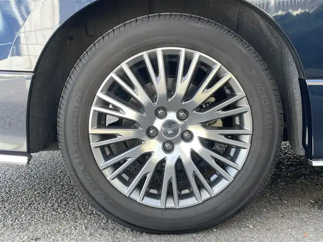 日産 エルグランド オーテック 兵庫県 2021(令3)年 1.9万km ダークブルー 外部検査実施済み//専用ダーククロムフロントグリル//専用フロントプロテクター//専用シグネチャーLED//専用大型リヤスポイラー//専用サイドシルプロテクター//専用バンパーフィニッシャー//専用レザーシート//前席電動/ヒーター/運転席メモリ付//純正10インチメモリーナビ（MM521D-L）//地デジ/DVD/BT//ナビ連動ドライブレーダー//アラウンドビューモニター//純正フリップダウンモニター//両側パワースライドドア//パワーバックドア//ビルトインETC//USBポート//純正18インチAW//前後ソナー//インテリジェントクルーズコントロール//LDW（車線逸脱警報）//インテリジェントLI（車線逸脱防止支援アシスト）//BSW（後側方車両検知警報）//インテリジェントBSI（後側方衝突防止支援システム）//インテリジェントエマージェンシーブレーキ//インテリジェントFCW（前方衝突予測警報）//踏み間違い衝突防止アシスト//RCTA（後退時車両検知警報）//標識検知機能