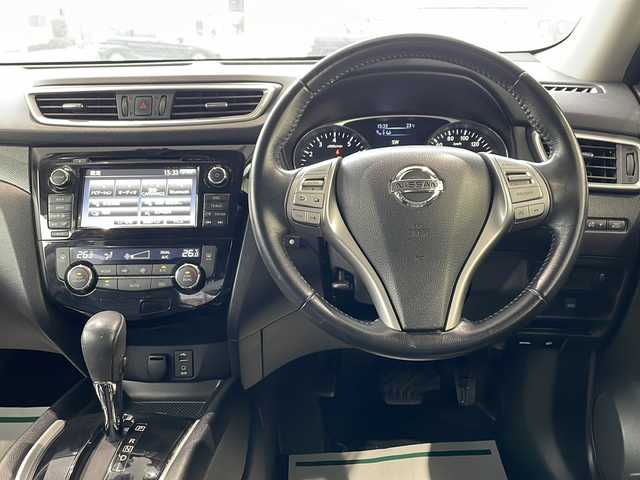 日産 エクストレイル 20X エマージェンシーブレーキ 神奈川県 2016(平28)年 4.7万km ダイヤモンドブラック 純正ナビ(CD/DVD/SD/AUX/USB/BT/ワンセグTV)/全方位カメラ/クルーズコントロール/横滑り防止装置/アイドリングストップ/カプロンシート/D/N席シートヒーター/ビルトインETC/ミラーヒーター/TVキャンセラー/オートライト/純正フロアマット/純正ドアバイザー/ステアリングスイッチ/ISOFIX/スペアキー×1/保証書/取扱説明書