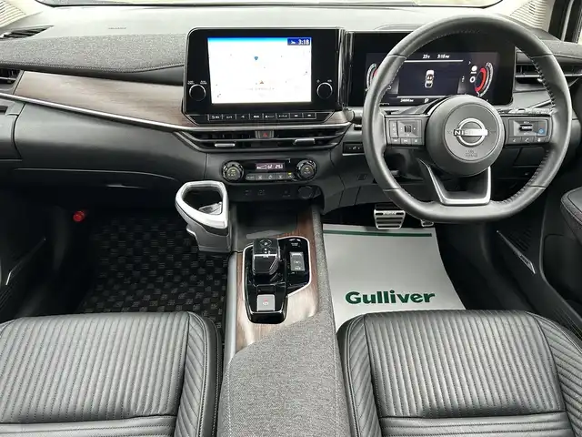 日産 オーラ G レザーエディション 兵庫県 2022(令4)年 2.5万km ピュアホワイトパール / スーパーブラック 2トーン 純正9インチナビ/BOSEサウンド/インテリジェンスミラー/フルセグTV/BTオーディオ/AppleCarPlay/ドライブレコーダー/USB/HDMI/アラウンドビューモニター/プロパイロット/エマージェンシーブレーキ/置き換え充電/レザーシート