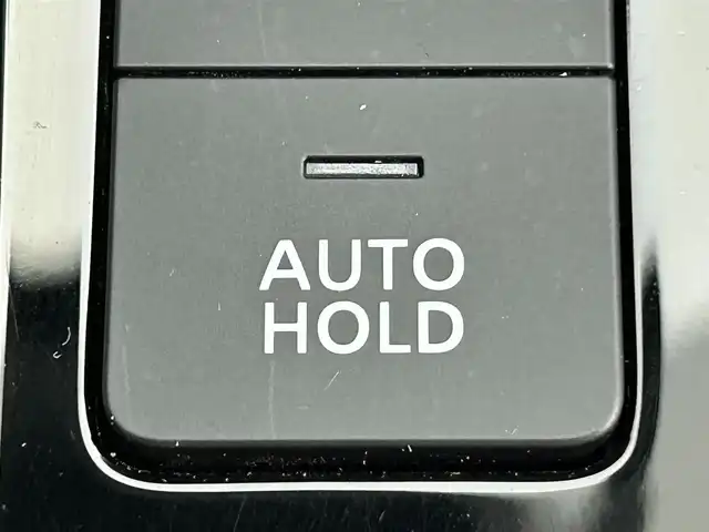 日産 オーラ G レザーエディション 兵庫県 2022(令4)年 2.5万km ピュアホワイトパール / スーパーブラック 2トーン 純正9インチナビ/BOSEサウンド/インテリジェンスミラー/フルセグTV/BTオーディオ/AppleCarPlay/ドライブレコーダー/USB/HDMI/アラウンドビューモニター/プロパイロット/エマージェンシーブレーキ/置き換え充電/レザーシート