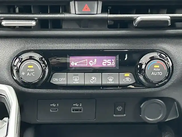 日産 オーラ G レザーエディション 兵庫県 2022(令4)年 2.5万km ピュアホワイトパール / スーパーブラック 2トーン 純正9インチナビ/BOSEサウンド/インテリジェンスミラー/フルセグTV/BTオーディオ/AppleCarPlay/ドライブレコーダー/USB/HDMI/アラウンドビューモニター/プロパイロット/エマージェンシーブレーキ/置き換え充電/レザーシート