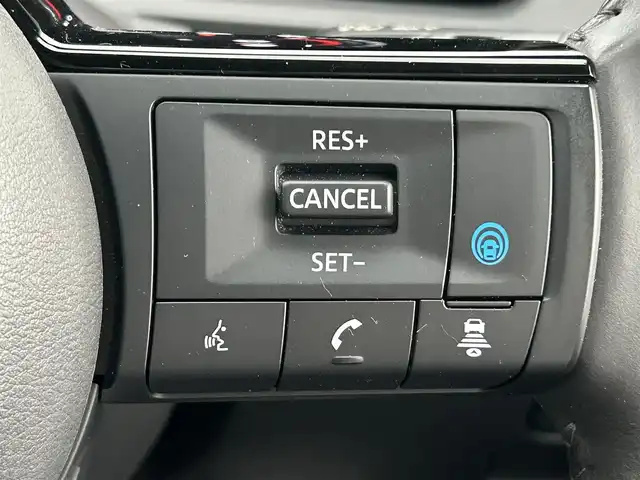 日産 オーラ G レザーエディション 兵庫県 2022(令4)年 2.5万km ピュアホワイトパール / スーパーブラック 2トーン 純正9インチナビ/BOSEサウンド/インテリジェンスミラー/フルセグTV/BTオーディオ/AppleCarPlay/ドライブレコーダー/USB/HDMI/アラウンドビューモニター/プロパイロット/エマージェンシーブレーキ/置き換え充電/レザーシート