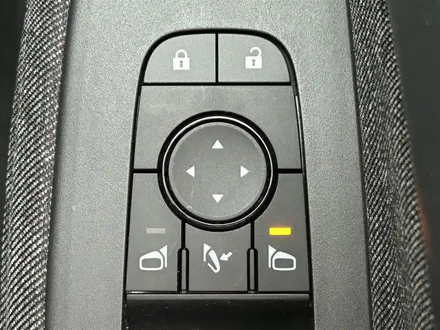 日産 オーラ G レザーエディション 兵庫県 2022(令4)年 2.5万km ピュアホワイトパール / スーパーブラック 2トーン 純正9インチナビ/BOSEサウンド/インテリジェンスミラー/フルセグTV/BTオーディオ/AppleCarPlay/ドライブレコーダー/USB/HDMI/アラウンドビューモニター/プロパイロット/エマージェンシーブレーキ/置き換え充電/レザーシート